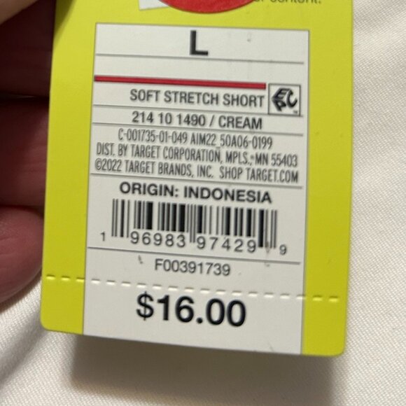 NWT All in Motion Cream Soft Stretch Shorts Women's Size L - Picture 7 of 9